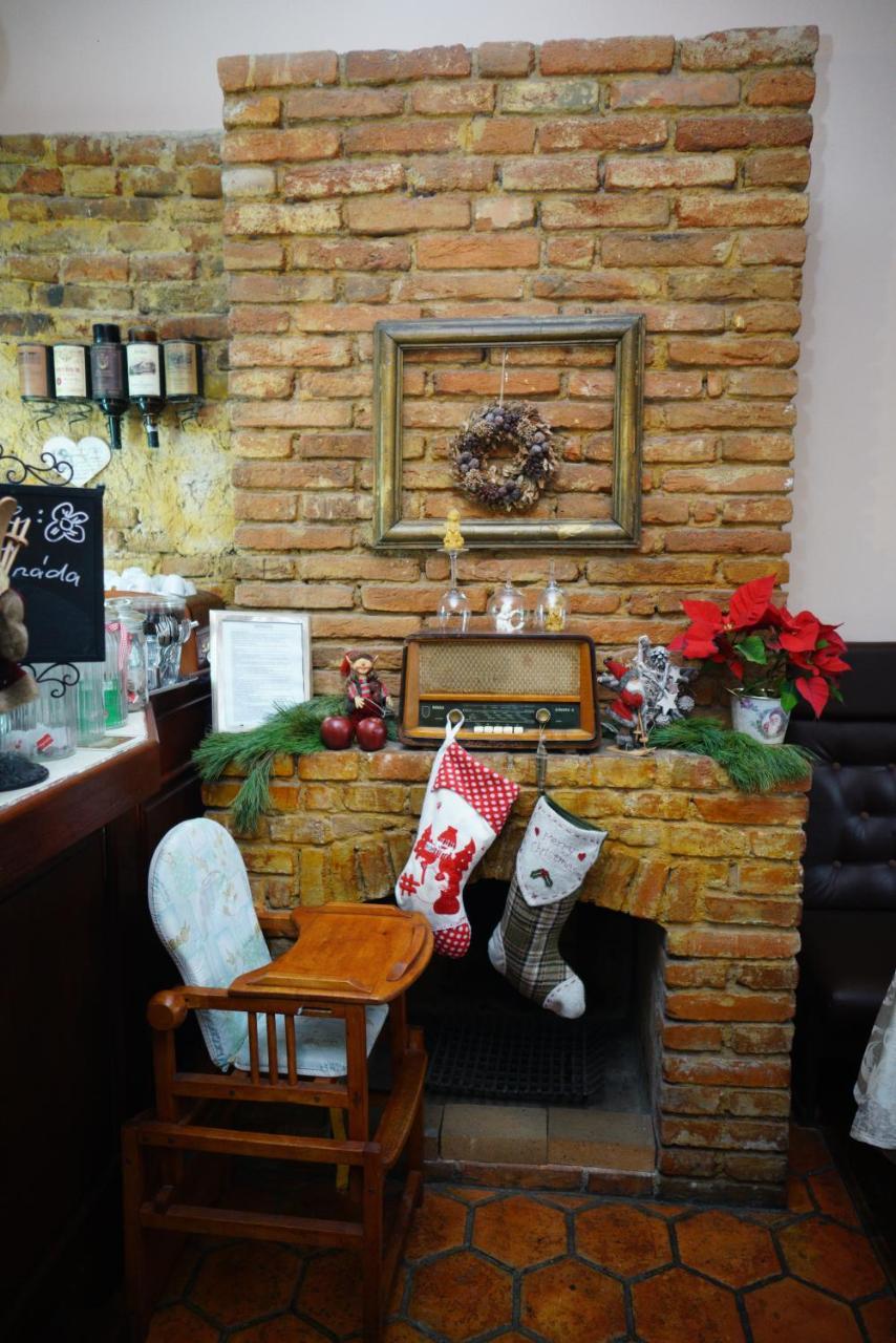 Penzion Restaurant Jakub Poprad Exterior photo